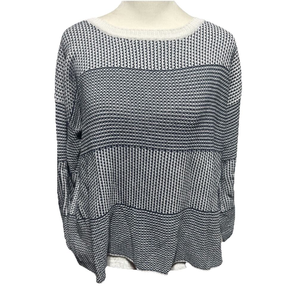 Weekend Max Mara Medium Navy Blue and White Striped Chunky Knit Sweater